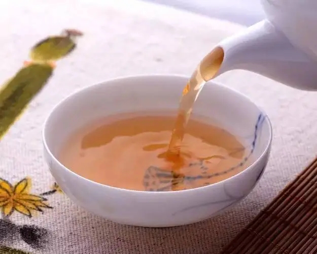 普洱茶越喝越餓？喝普洱茶真能刮油嗎？