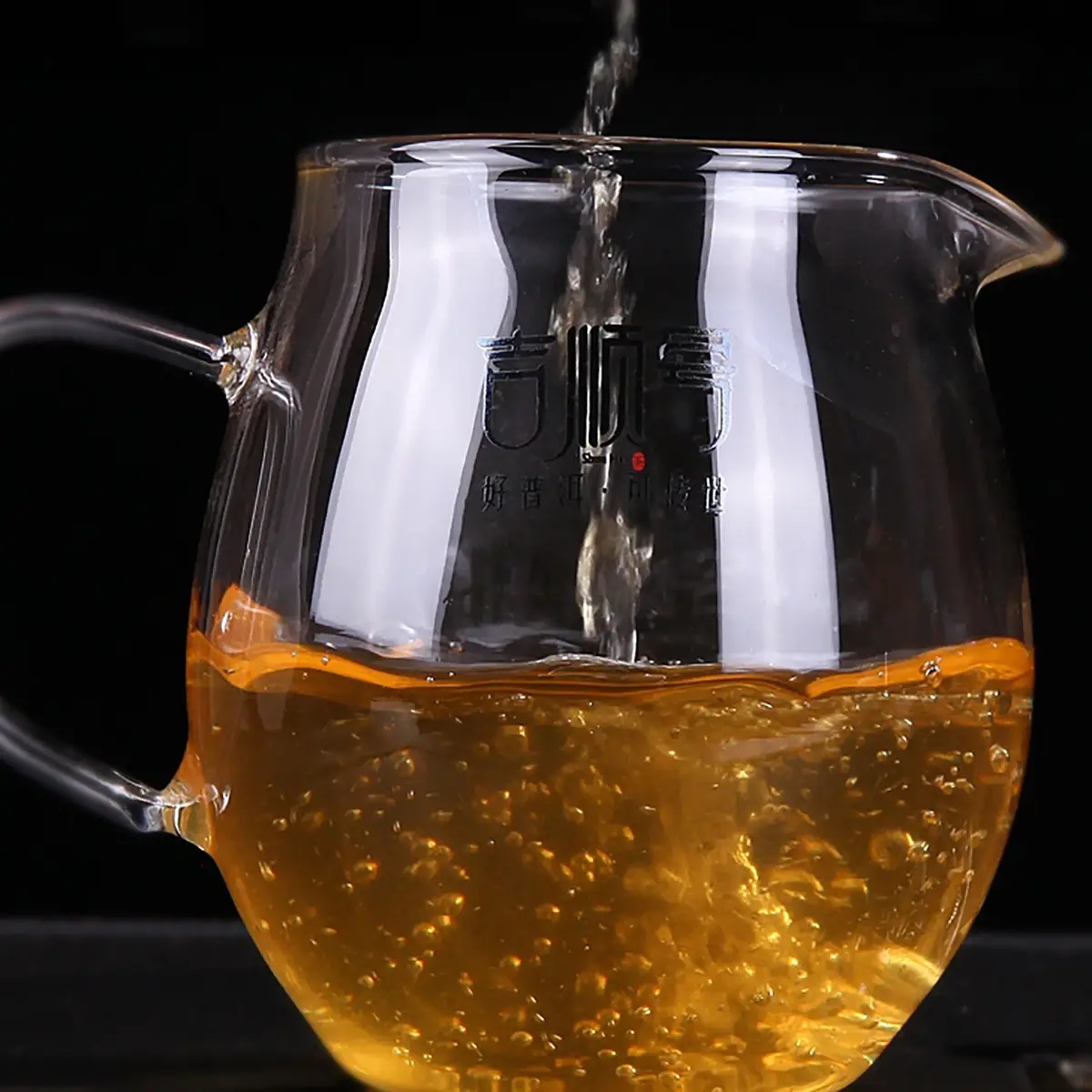 ?這個(gè)普洱有點(diǎn)甜，什么甜？冰糖甜！