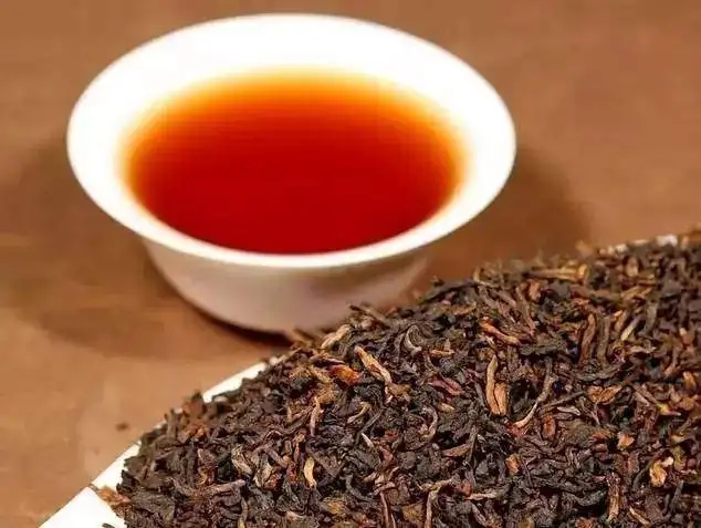 如何選購(gòu)、辨識(shí)普洱茶優(yōu)劣？