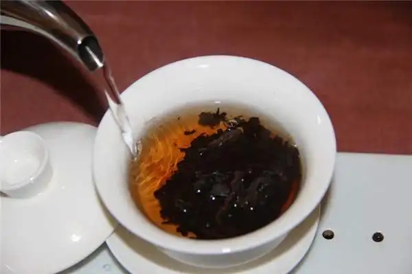 為什么你泡的熟茶，湯色像醬油？