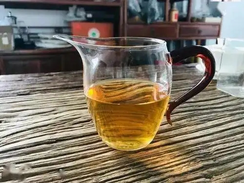 吸煙的人喝茶到底有哪些好處？醫(yī)生這次全說清楚了